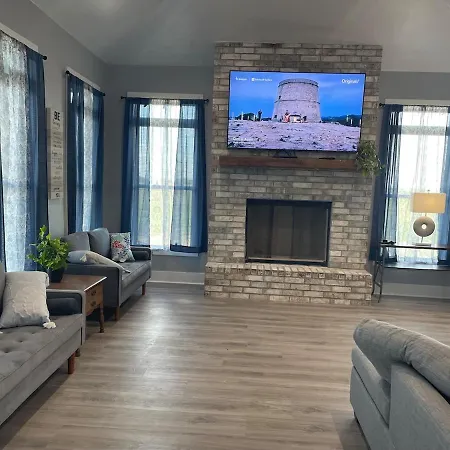 Lake Charles Modern New House In Country Oasis